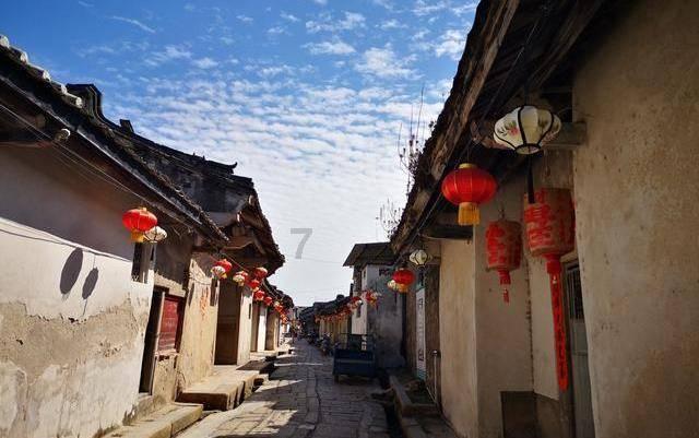 因为《巴啦啦小魔仙》大火的凌美琪凌美雪如今发展怎么样呢？游戏画面